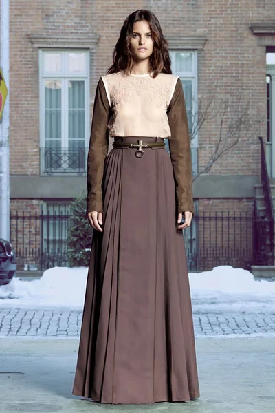 Look 3